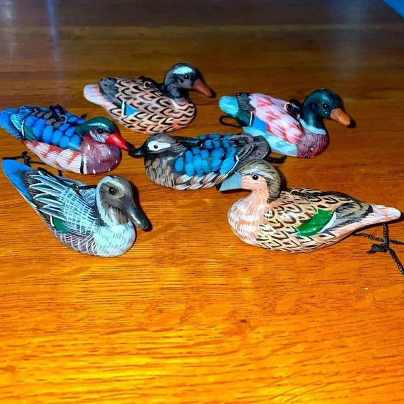 Vintage wood  duck ornaments set of 6 - Picture 1 of 7